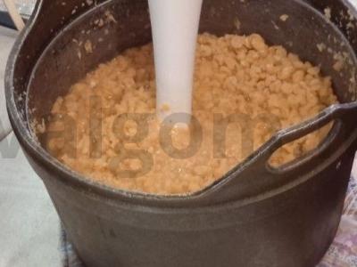 Žirnių piurė su keptu svogūnu Žingsnis 9