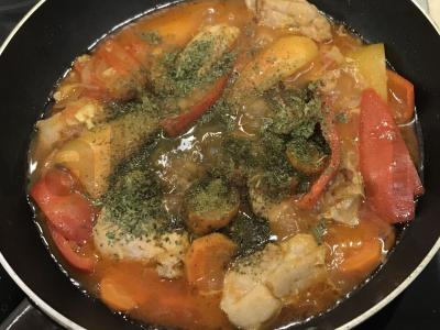 Vištiena, troškinta su pipirais Žingsnis 5