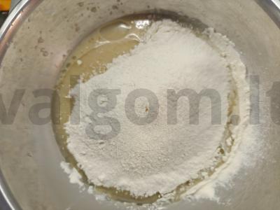 Purūs blynai su aviečių sirupu Žingsnis 5