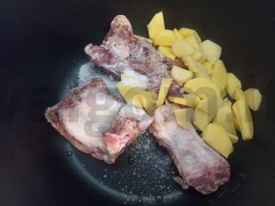 Sultingas sriuba su kiaulienos šonkauliais „Kopūstynas“ Žingsnis 2