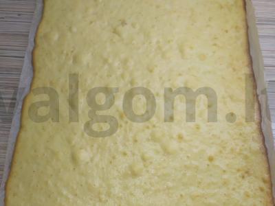 Saldainis iš kondensuoto pieno su serbentų uogiene Žingsnis 5