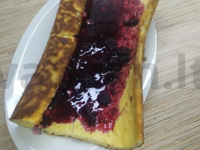 Saldainis iš kondensuoto pieno su serbentų uogiene Žingsnis 8