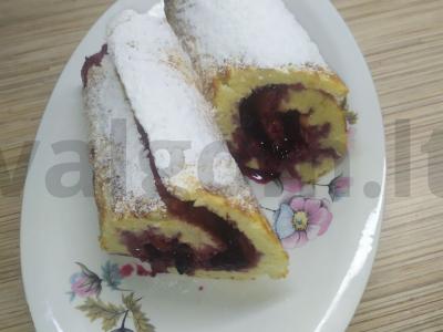 Saldainis iš kondensuoto pieno su serbentų uogiene Žingsnis 9