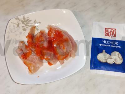 Traškūs vištienos filė stripsai oro grilyje Žingsnis 2