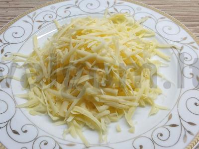 Brokolių apkepas su vyšniniais pomidorais ir sūriu Žingsnis 3