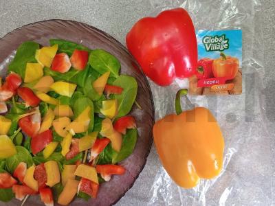 Salotas su baklažanais, paprikomis ir špinatais Žingsnis 2