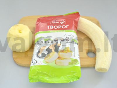 Varškės sūreliai su obuoliu Žingsnis 1