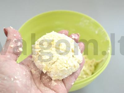 Varškės sūreliai su obuoliu Žingsnis 5