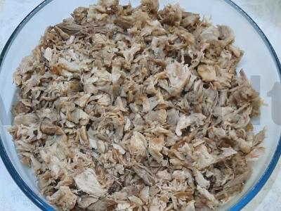 Švelnus salotas su mėsa ir kiaušiniu Žingsnis 4