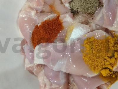 Skani vištienos šlaunelės filė grietinėlės padaže Žingsnis 1