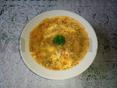 Sūris su vištienos filė ir perlinių kruopų pagrindine nuotrauka