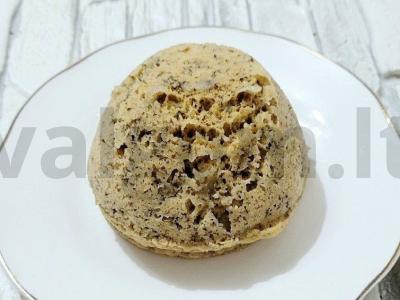 Oro bananų keksiukas iš kukurūzų miltų pagrindine nuotrauka