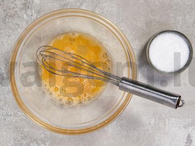 Pyragas su ryžiais ir žuvies konservais Žingsnis 3