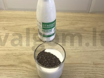 Kefyro pudingas su chia Žingsnis 2