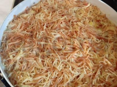 Makaronai su vištiena pagrindine nuotrauka