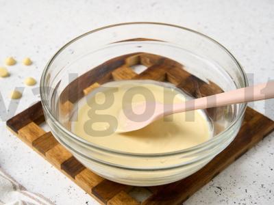 Braškės baltame šokolade Žingsnis 2