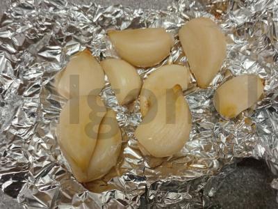 Brusketa su keptu česnaku ir vištienos juostelėmis Žingsnis 2