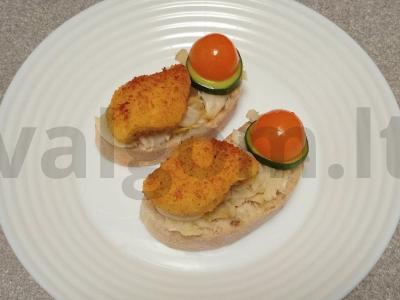 Brusketa su keptu česnaku ir vištienos juostelėmis pagrindine nuotrauka