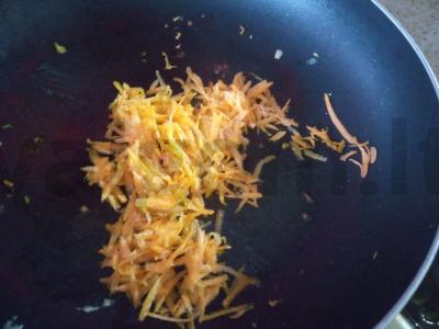 Perlinė košė su morkomis ir šviežiais žalumynais Žingsnis 3