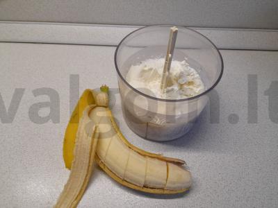 Lengvas varškės kokteilis su kokosų skoniu Žingsnis 4