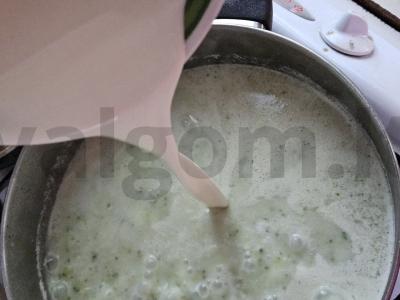 Sūrio sriuba-pyragas su brokoliais Žingsnis 5