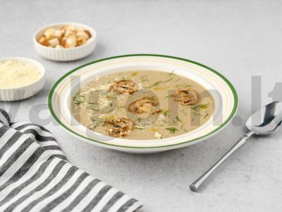 Sriuba-pyragas be grietinėlės pagrindine nuotrauka