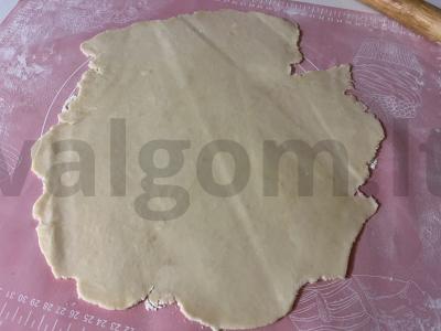 Kepamas pyragas „Tart“ su kopūstais Žingsnis 2