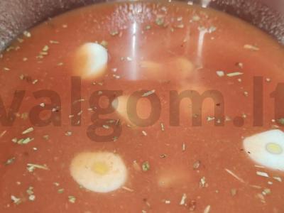 Vištienos blauzdelės pomidorų padaže Žingsnis 5