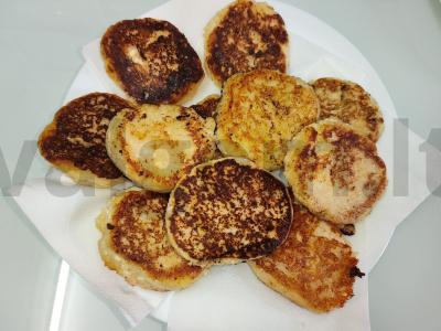 Sūrio blynai su ryžių miltais ir cinamonu pagrindine nuotrauka