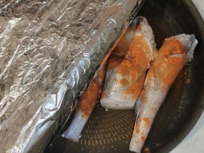 Menkių filė, kepta orkaitėje su beržų sultimis Žingsnis 3