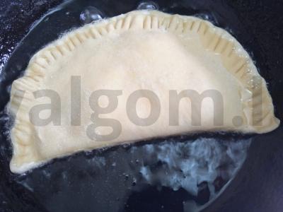 Čeburekai su naminiu faršu ir žolelėmis Žingsnis 7