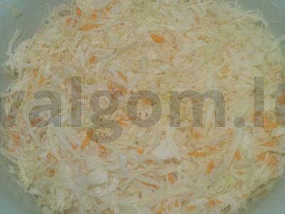 Namų rauginta kopūstai stiklainyje Žingsnis 1