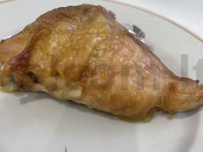 Orkaitėje kepti vištienos šlaunelės su ciberžole apelsinų sultyse Žingsnis 4