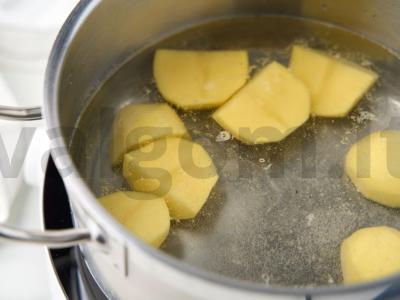 Bulvių apkepas su špinatais Žingsnis 2