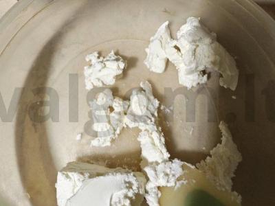 Patingėlis sūrio pyragas su varškės sūriu ir kondensuotu pienu Žingsnis 4