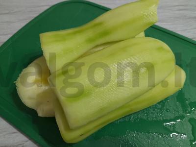 Troškintas cukinijas su faršu ir grietinės padažu Žingsnis 1