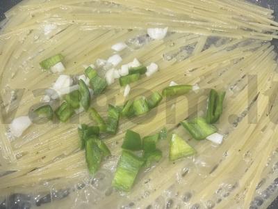 Spagečiai su provanso žolelėmis „Rotatu“ Žingsnis 6