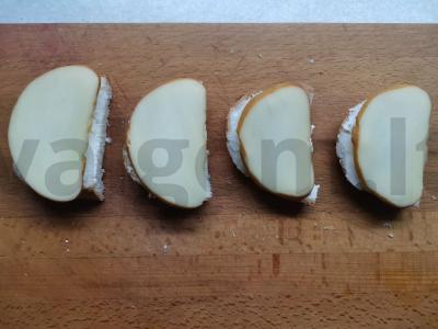 Sūrio sumuštiniai su agurku Žingsnis 4