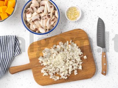 Moliūgų sriuba su grybais Žingsnis 2