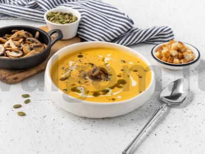 Moliūgų sriuba su grybais pagrindine nuotrauka