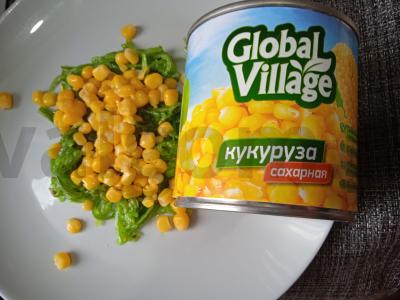 Salotos su jūros dumbliais, rūkytomis dešromis ir spanguolėmis Žingsnis 2