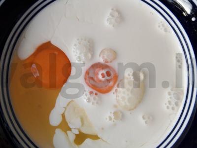 Omletas su pievagrybiais, sūriu ir pomidorais Žingsnis 7