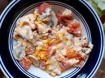 Omletas su pievagrybiais, sūriu ir pomidorais pagrindine nuotrauka