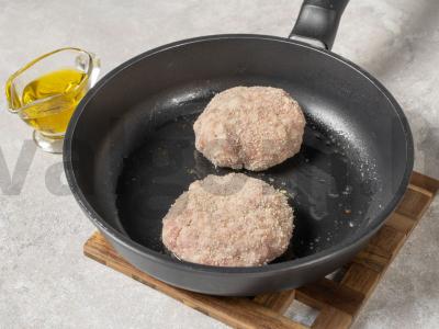 Skanios kotletai iš faršo Žingsnis 5