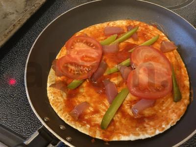 Pica su vištienos karpačiu Žingsnis 4