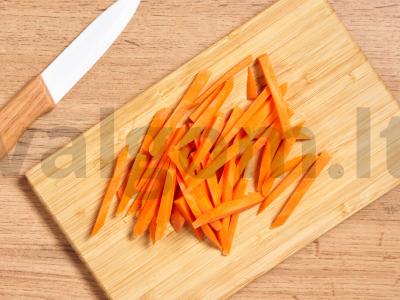 Vištiena kinietiškai su daržovėmis Žingsnis 3