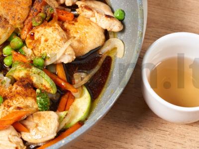 Vištiena kinietiškai su daržovėmis Žingsnis 11