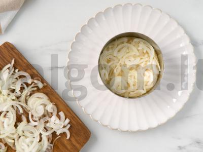 Sluoksniuotas salotas su silkės ikrais Žingsnis 6