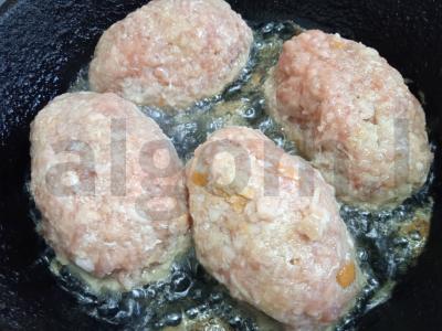 Zrazai su kiaušiniu ir varškės sūriu Žingsnis 10