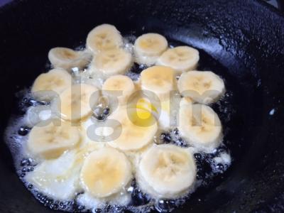 Desertas iš žalio kepto banano su cinamonu Žingsnis 4